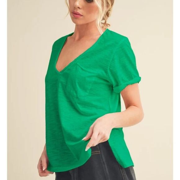 Aemi + Co Side Slit V-Neck Short Rolled Sleeve T-Shirt Green Size Large - Picture 7 of 8